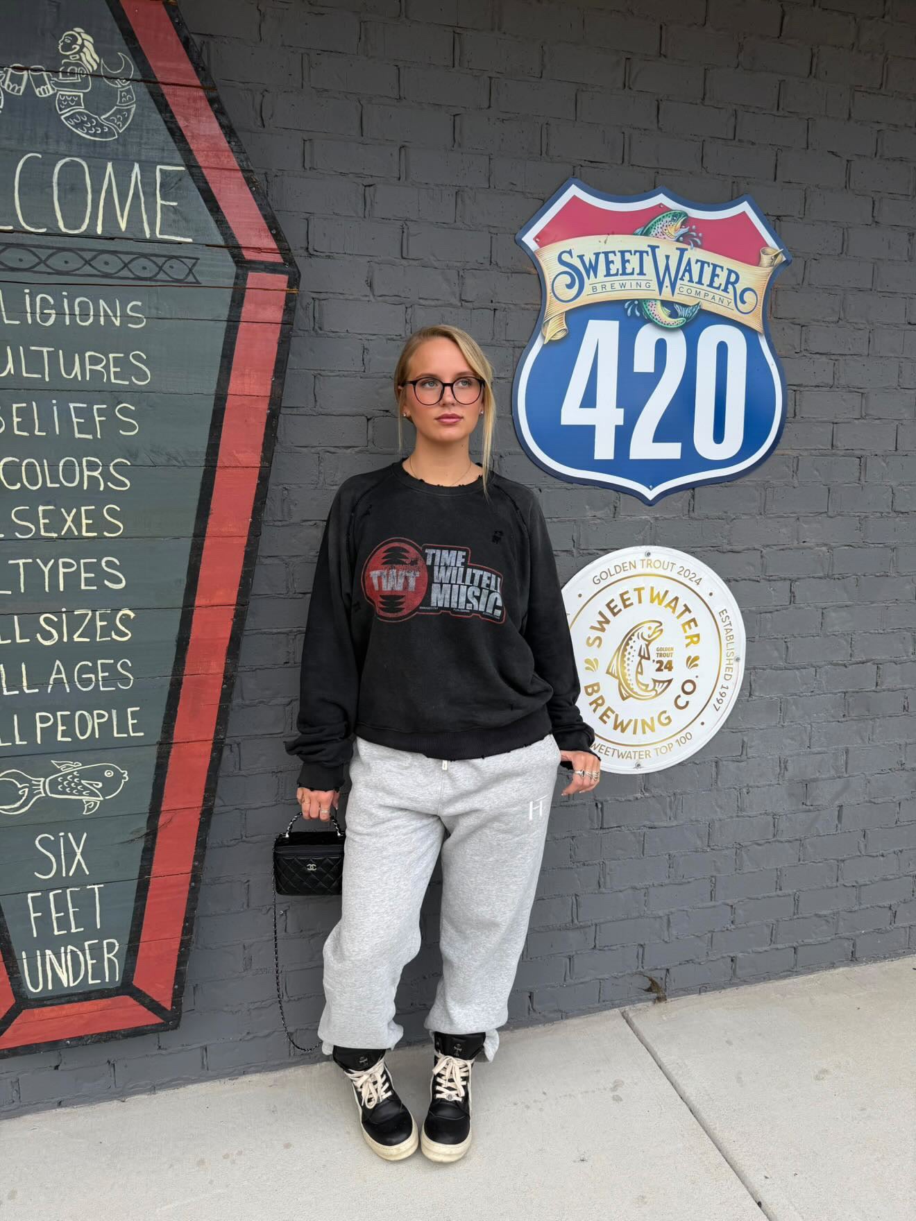 TWT MUSIC Crewneck